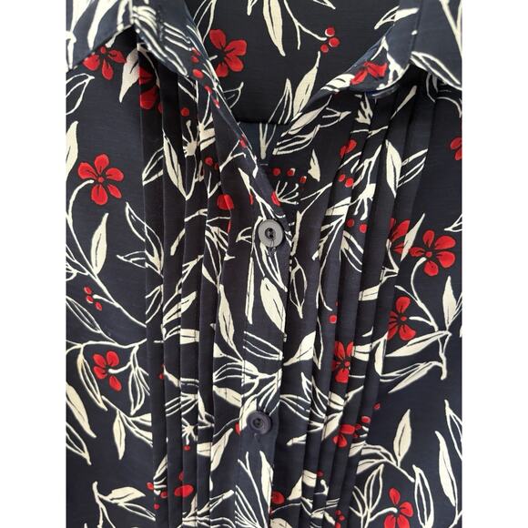Alfred Dunner Women’s Sz 12P Dark Blue, Red, White Print Short Sleeve Blouse - Picture 7 of 13